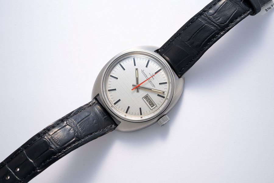 Cushion Case Automatic Prototype with Linen Dial