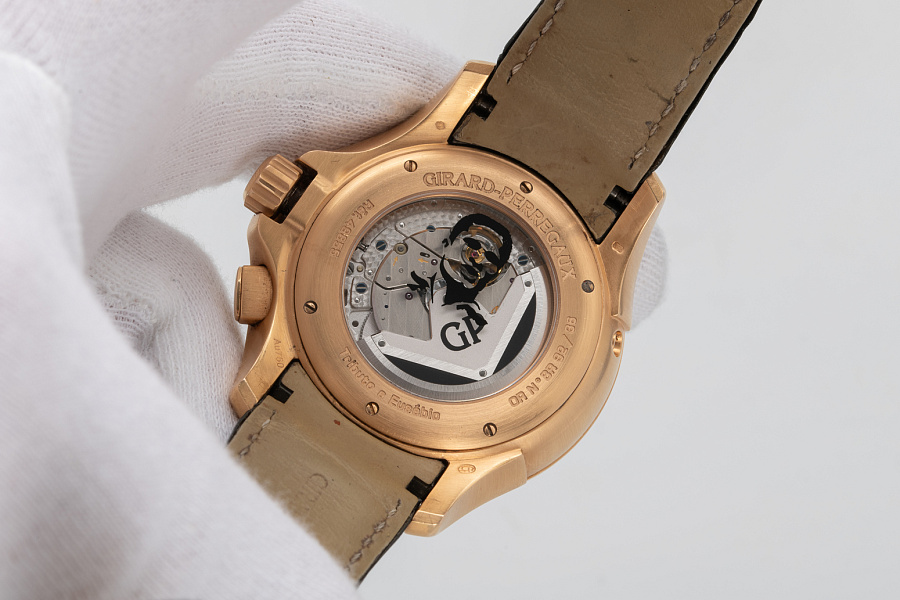 Traveller Large Date Moonphase GMT ‘Tributo a Eusèbio’ Limited Edition