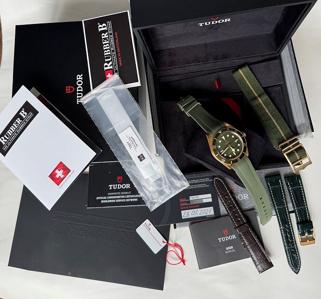 Black Bay 58 in 18k Yellow Gold