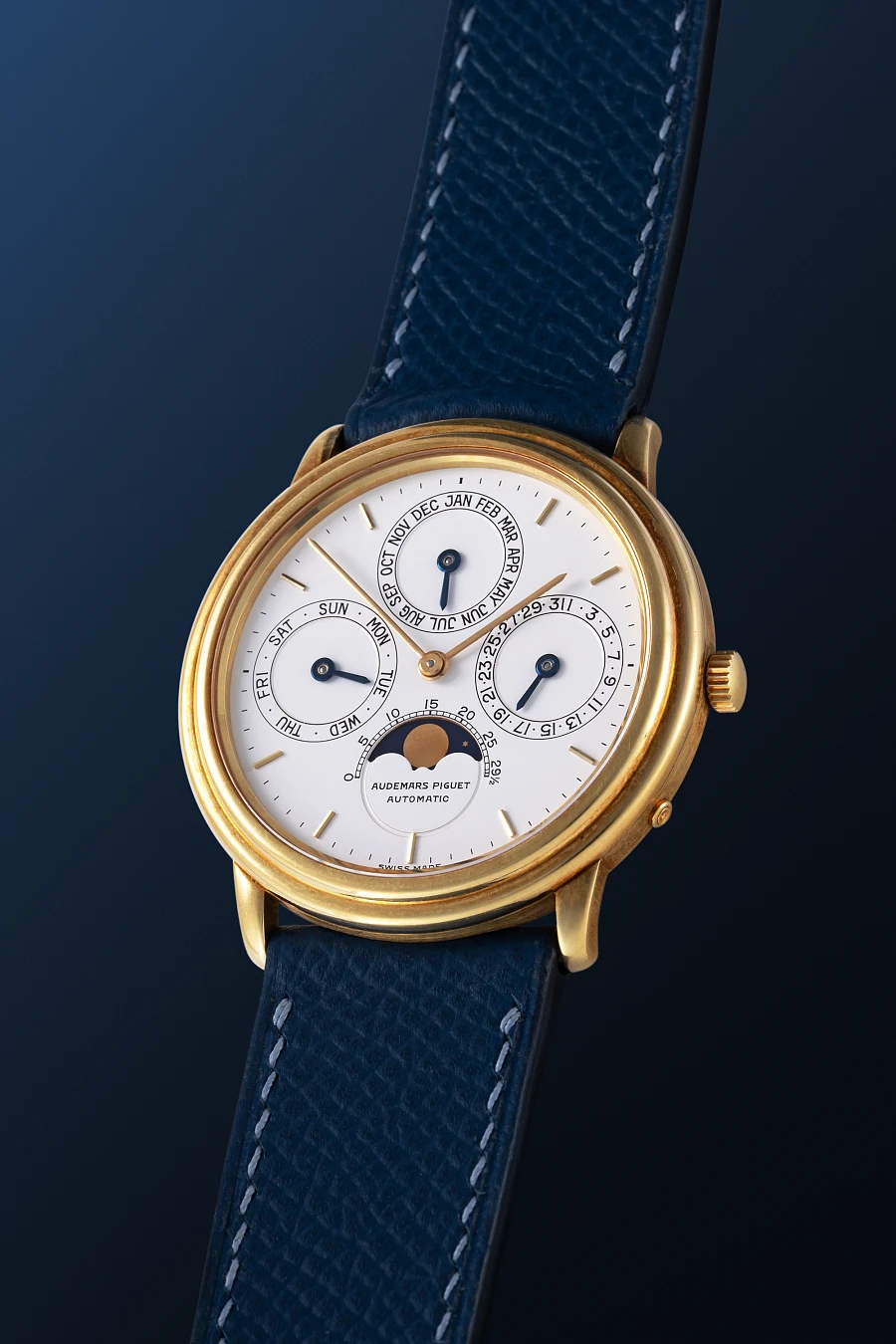 Quanitème Perpetual Calendar Ref. 25657 in 18k Yellow Gold
