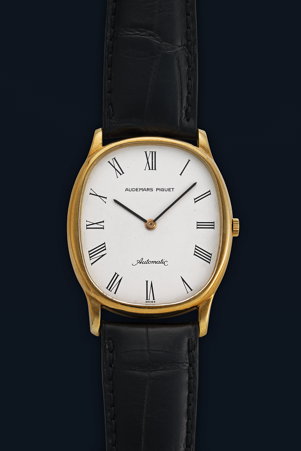 Ellipse in 18k Yellow Gold