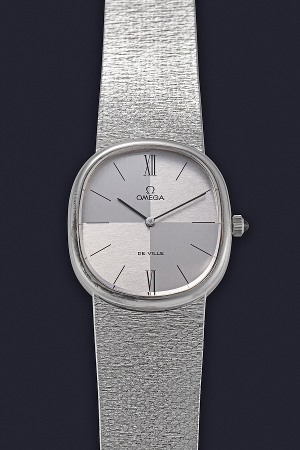 Ellipse in Silver