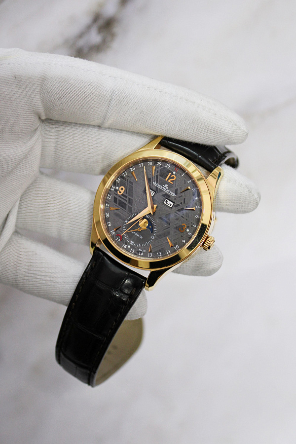 Master Control Calendar Rose Gold Meteorite Dial