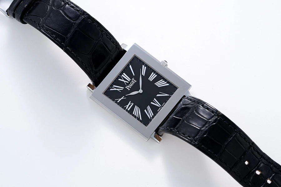 Altiplano Rectangular Ref. P10074 in 18k White Gold