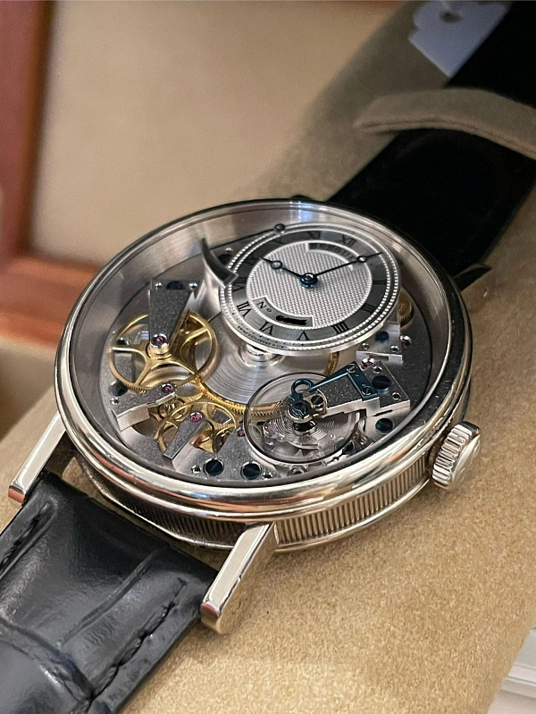 Tradition 7057 Manual Wind White Gold