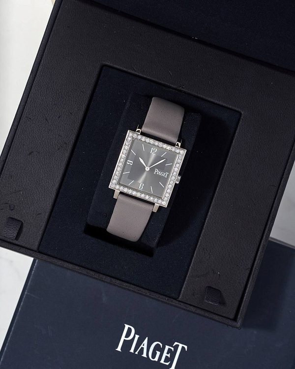 Altiplano Square White Gold & Diamonds Manual Wind