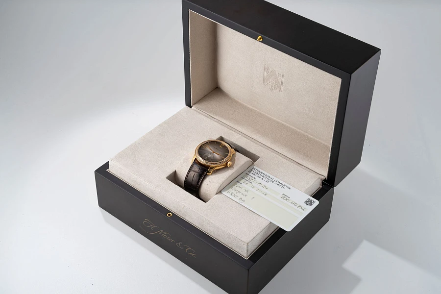 Endeavour Ref. 1321-0114 in 18k Rose Gold