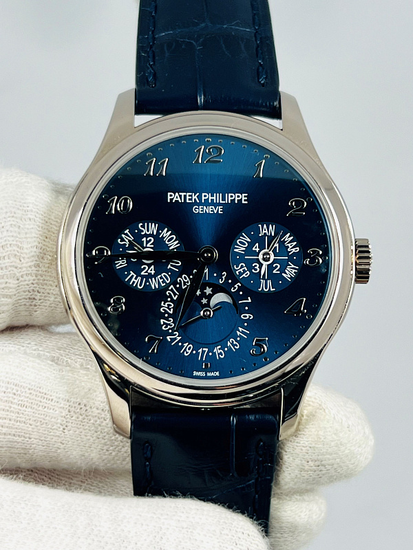 Perpetual Calendar 5327 White Gold