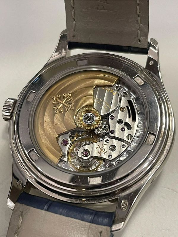 Annual Calendar 5146 White Gold