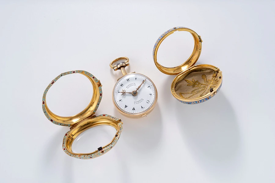 Pocket Watch with Enamel Decoration in 18k Yellow Gold