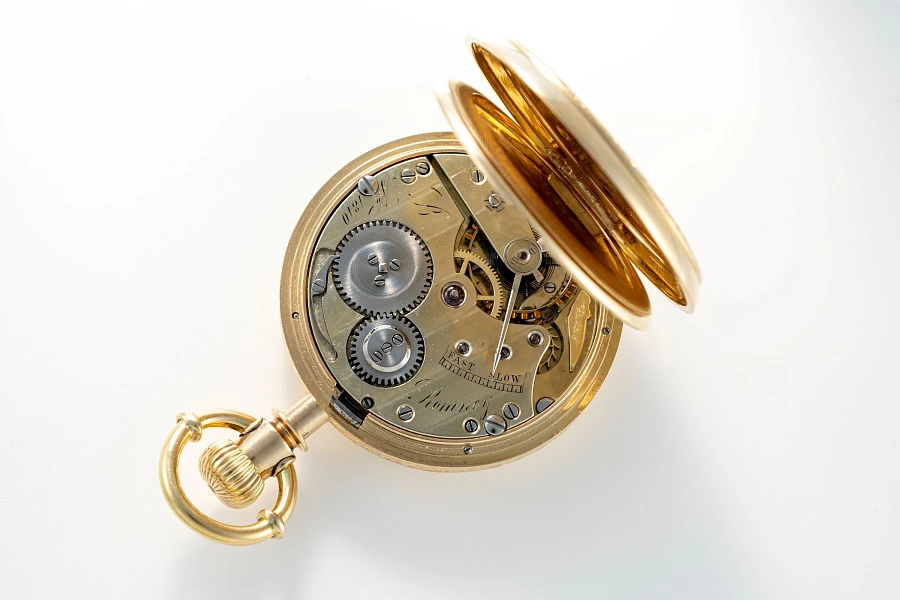 Pocket Watch with Fully Engraved Case in 18k Yellow Gold