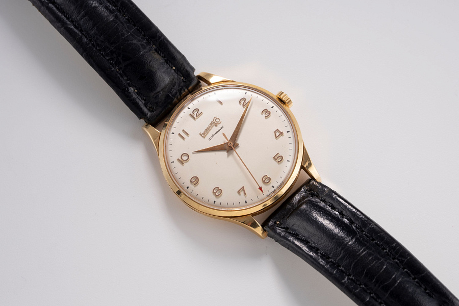 Dress Watch in 18k Yellow Gold