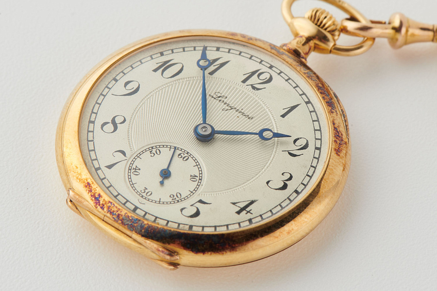 18K YG engine turned dial with blued breguet hands