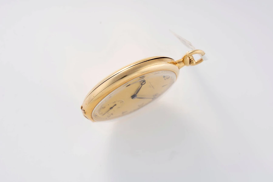 Pocket Watch in 18k Yellow Gold on Decorative Seal Pendant