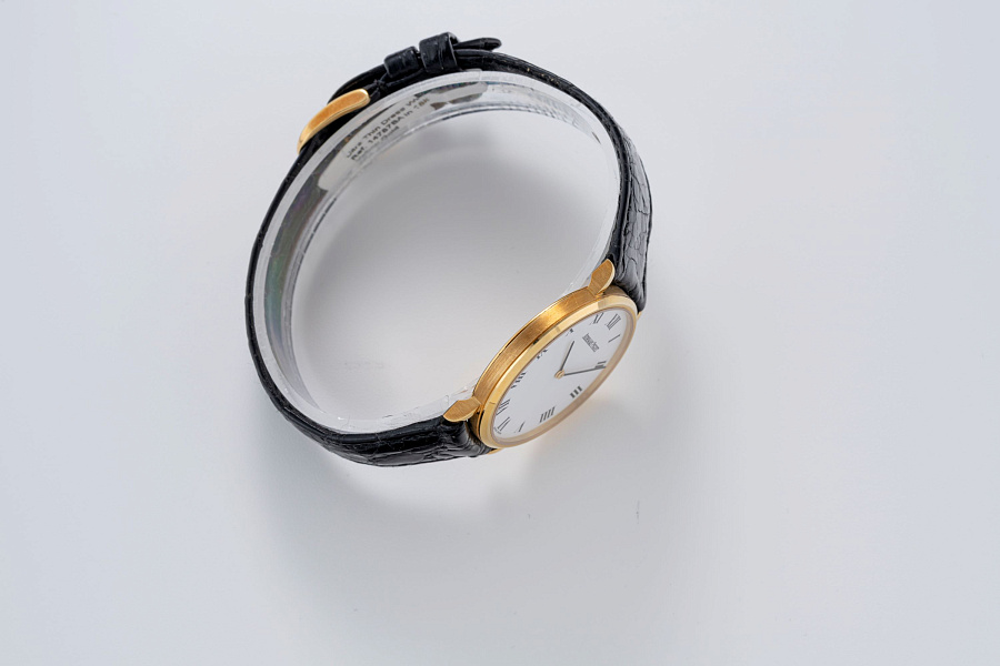 Ultra Thin Dress Watch Ref. 14787BA in 18k Yellow Gold