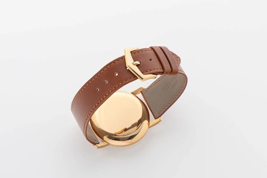 Incredibly Rare Calatrava Ref. 1504 in 18K Yellow Gold