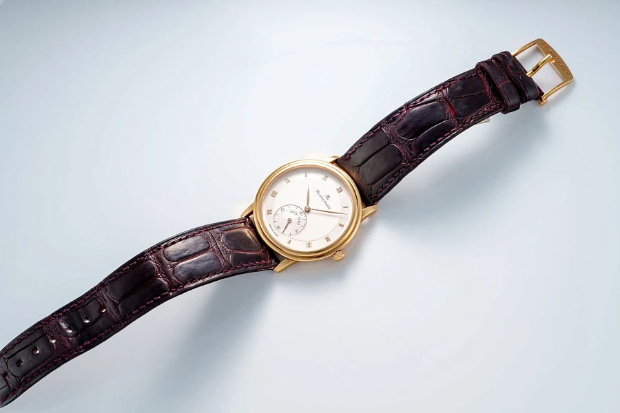 Villeret Limited Edition to 300 Pieces in 18k Yellow Gold