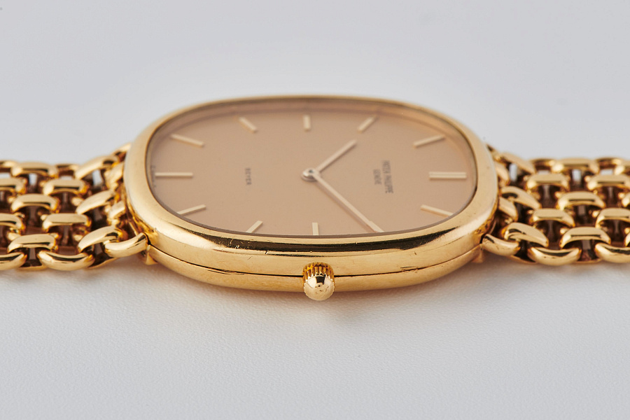 Ellipse Double Signed 'Beyer' in 18k Yellow Gold