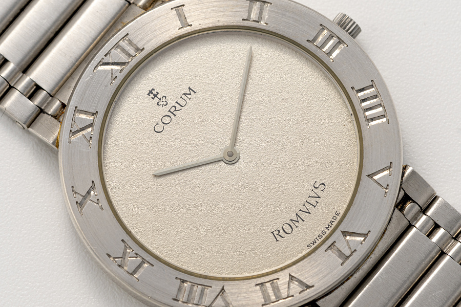 Romulus Ref. 50.103.70V-48 in Platinum