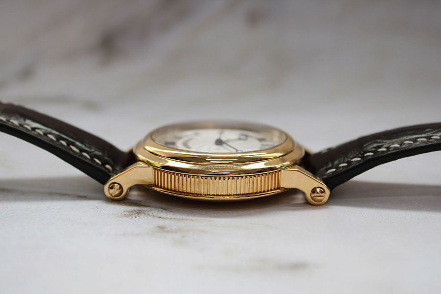 Marine Big Date Yellow Gold