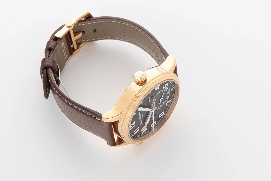 Pilot Travel Time Ref. 5524 in 18k Rose Gold