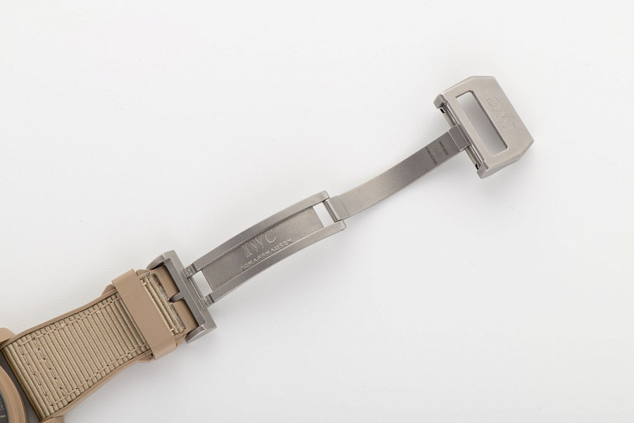 Big Pilot Perpetual Calendar 'Mojave Desert' Ref. IW503004