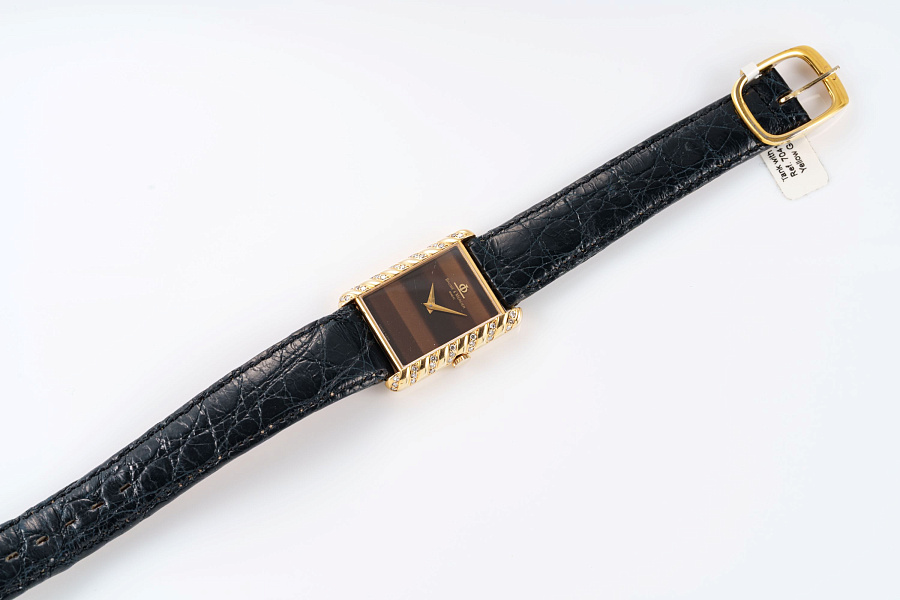 Tank with Tiger Eye Print Dial Ref. 704120 in 18k Yellow Gold