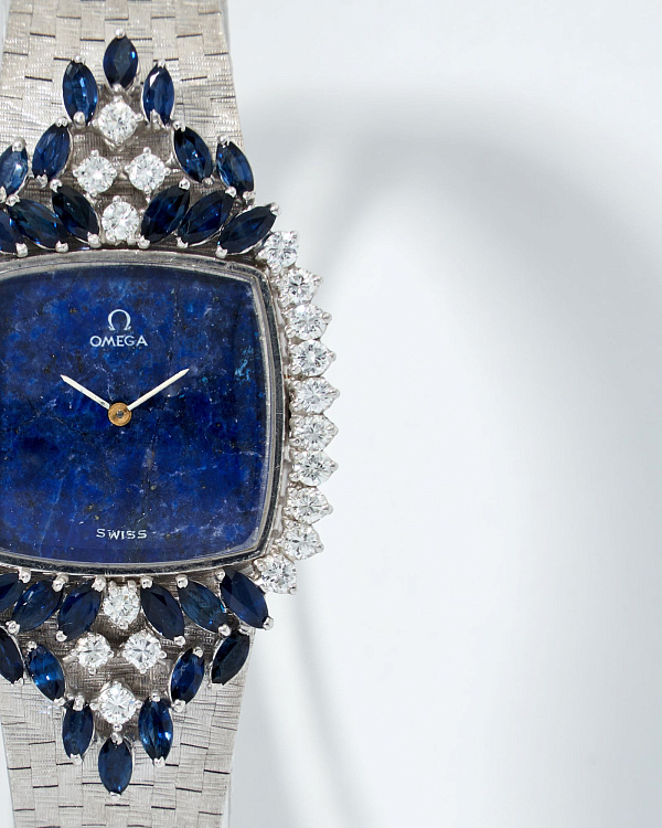 Ladies Watch White Gold with Diamonds and Sapphires