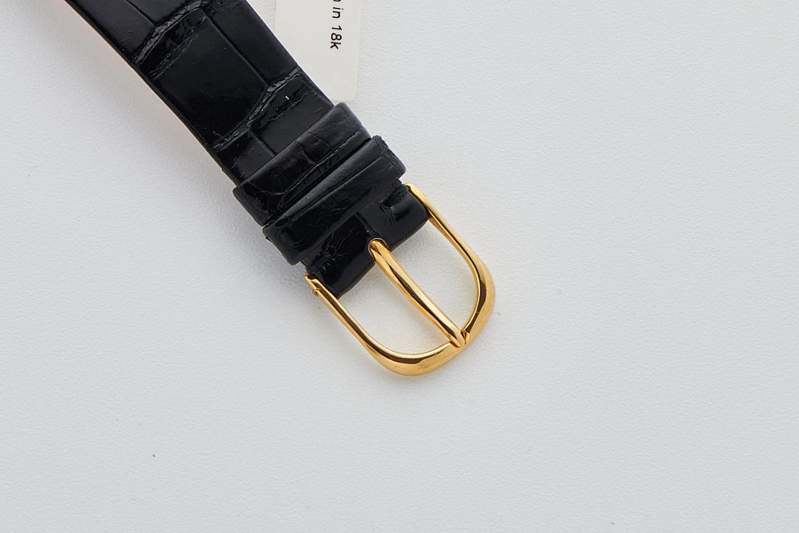 Dress Watch in 18k Yellow Gold