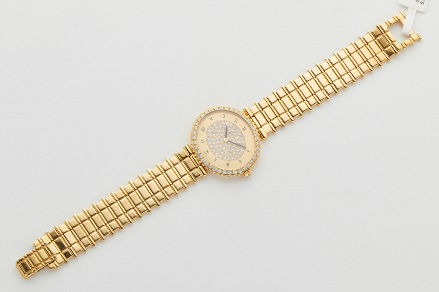 Diamond-Set Ladies Watch in 18K Yellow Gold