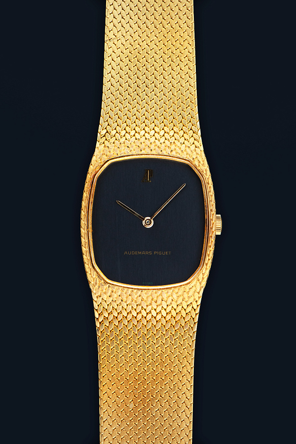 Dress Watch Ref. 674 in 18k Yellow Gold with Pink Patina