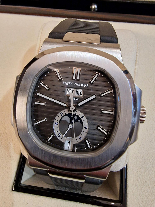 Nautilus Annual Calendar 5726A-001 Never Polished