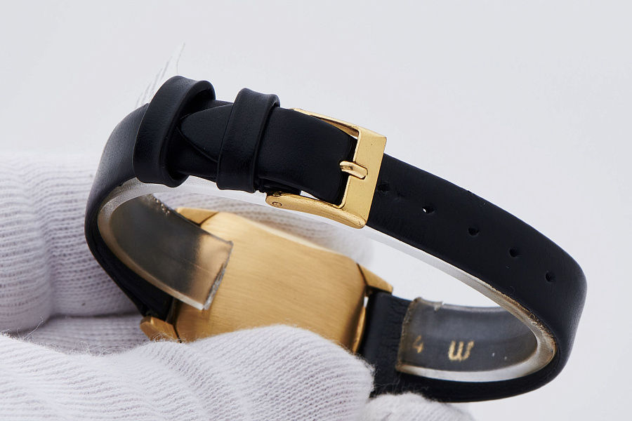 Constellation Chronometer in 18k Yellow Gold with Diamond Indices