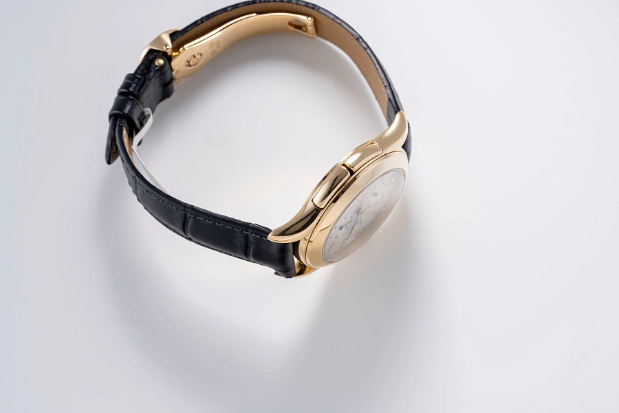 Calatrava Travel Time Ref. 5134 in 18k Yellow Gold