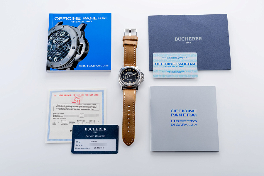 Luminor Submersible Ref. PAM00024 in Stainless Steel