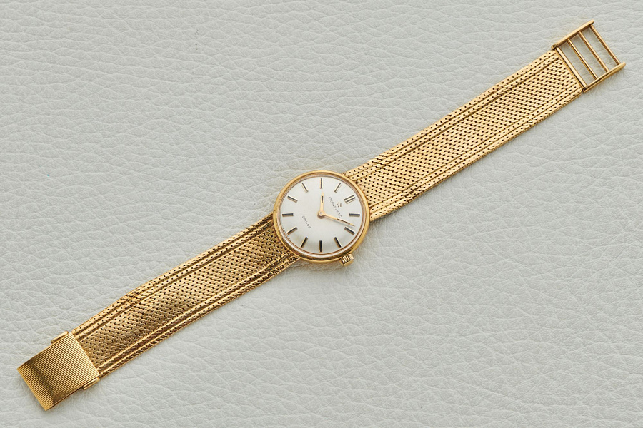 Eterna-Matic Sahida Ladies Dress Watch in 18k Yellow Gold