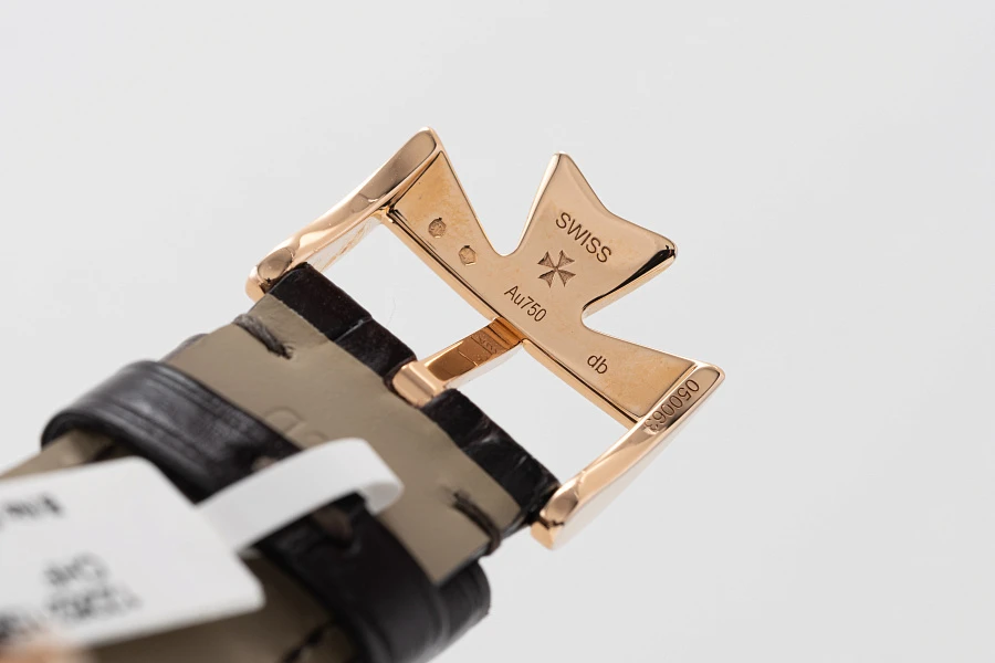 Tonneau Moonpase Power Reserve Ref. 7000M in 18k Rose Gold