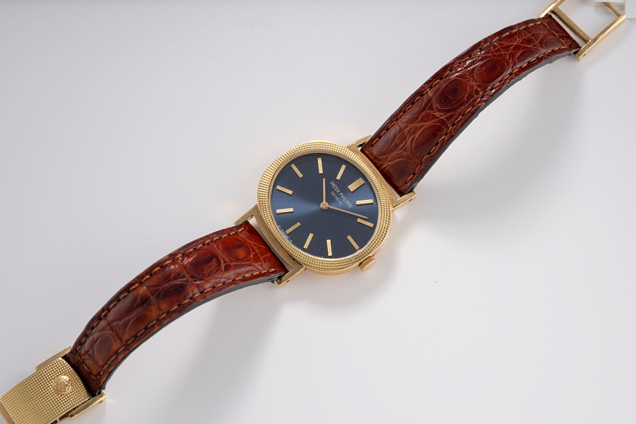 Ellipse Ref. 3581 in 18k Yellow Gold