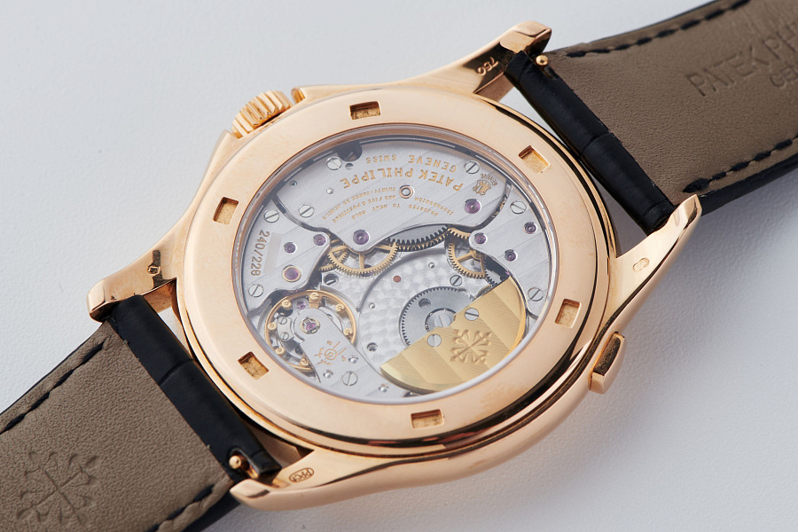 Worldtimer Ref. 5130 in 18k Rose Gold