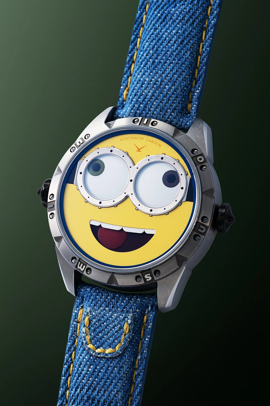 Wristmons 'Minion' in Titanium