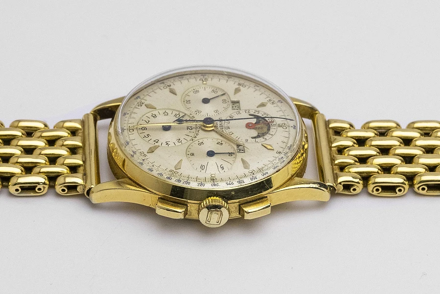 Universal Genève Tri Compax