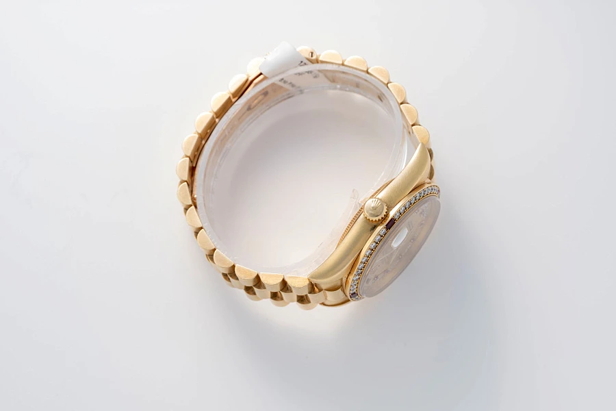 Diamonds and Rubies String Dial Day-Date Ref. 18378 in 18k Yellow Gold