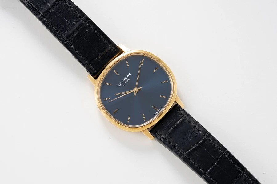 Ellipse Ref. 3586 in 18k Yellow Gold