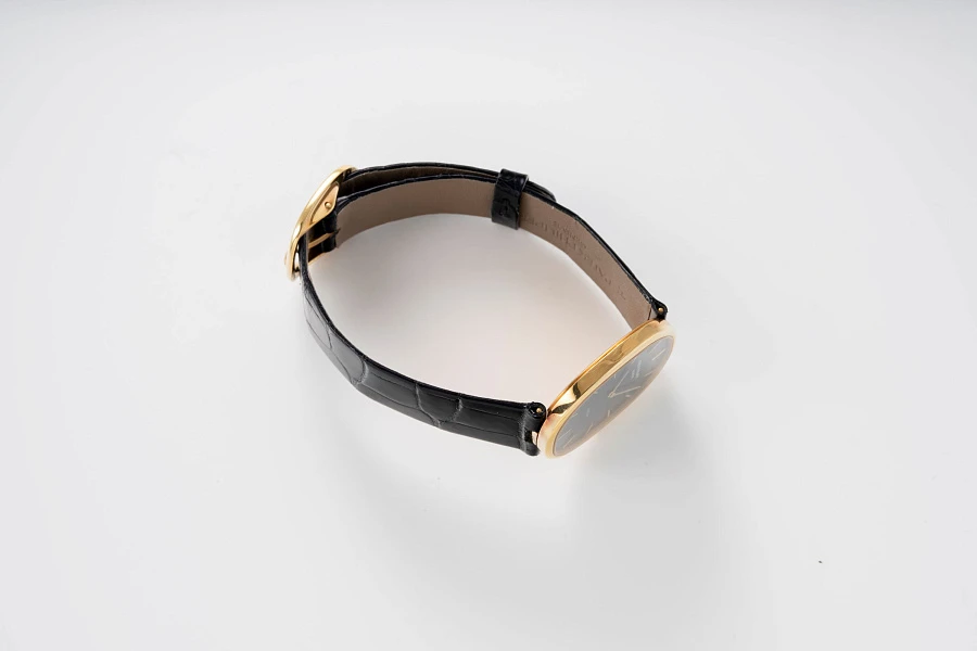 Ellipse 'Gübelin' Double-Signed in 18k Yellow Gold