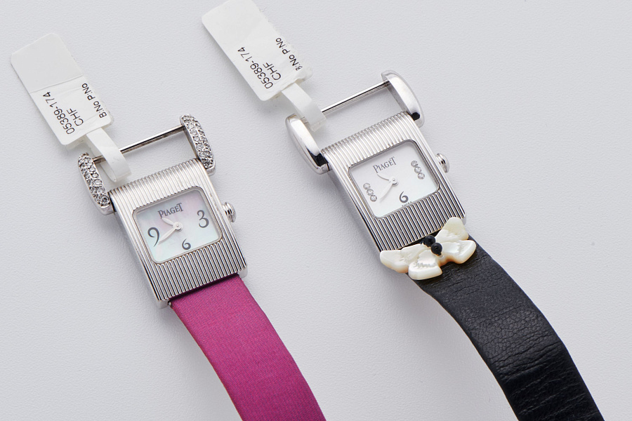 Set of Miss Protocoles Ref. 5221 in 18k White Gold