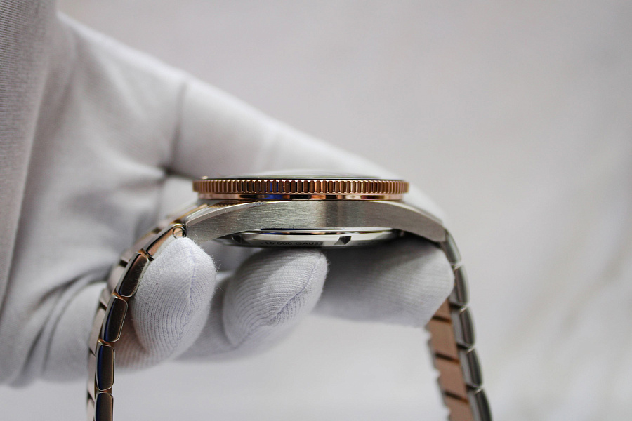 Seamaster 300 Master Co-axial Chronometer Steel & Sedna Gold