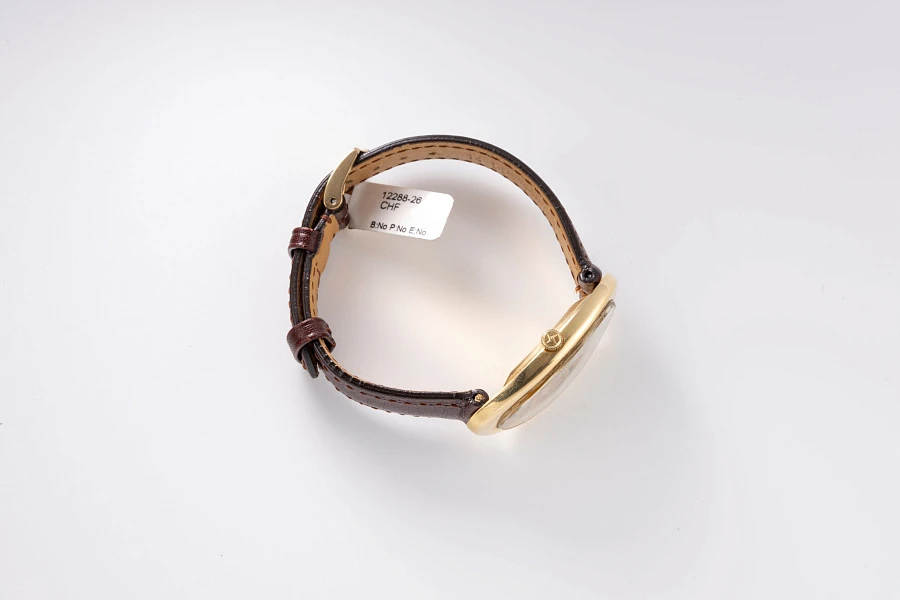 Baignoire in 18k Yellow Gold