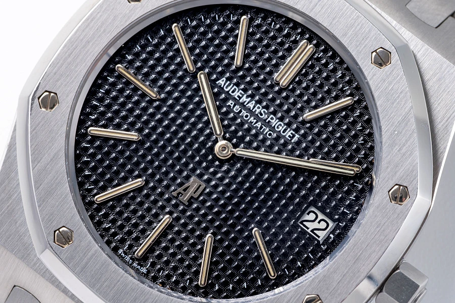 Royal Oak Jumbo Ref. 5402ST A-Serial in Stainless Steel