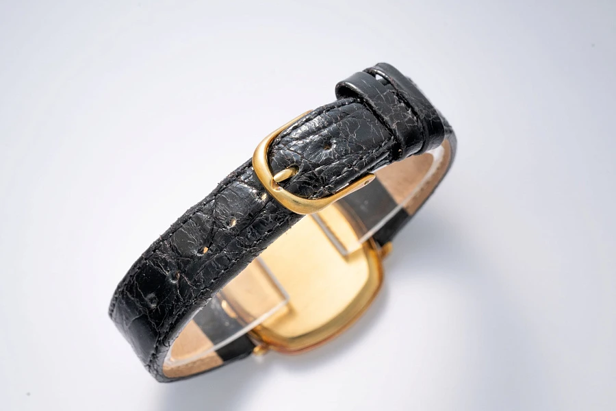 Blue Dial Automatic Dress Watch in 18k Yellow Gold