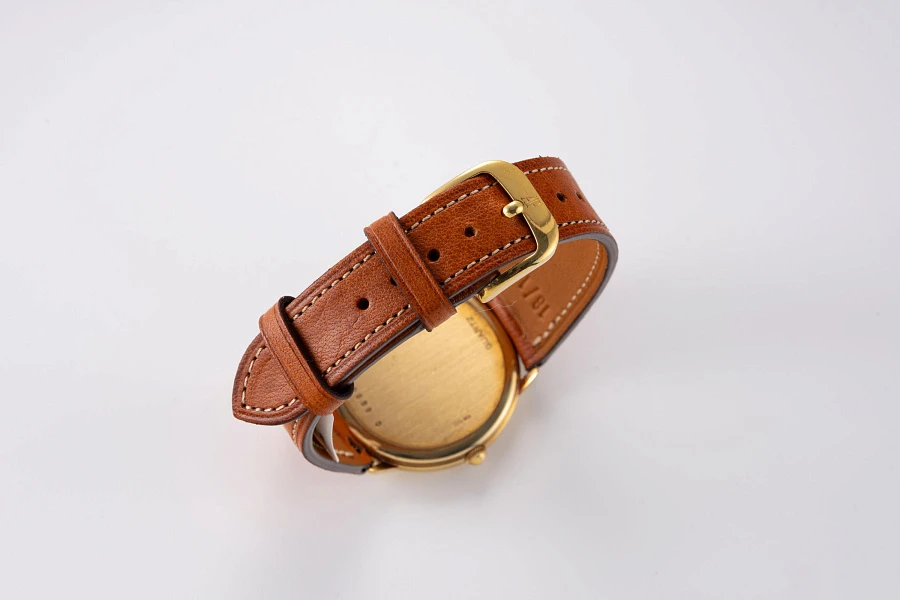 Coin Bezel Quartz Dress Watch in 18k Yellow Gold